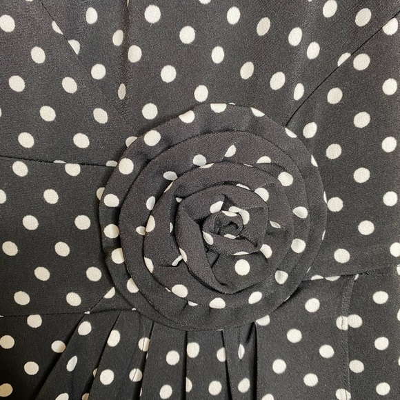 Adrianna Papell Faux Wrap‎ Cap Sleeve Polka Dot Dress with Rosette - Picture 3 of 6